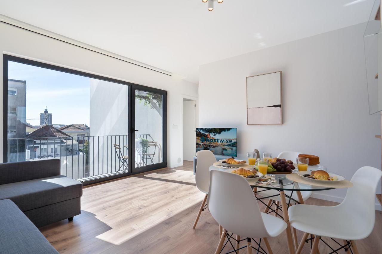 Host Wise - Bright & Contemporary Flat - Ace Location Apartment Порто Екстериор снимка