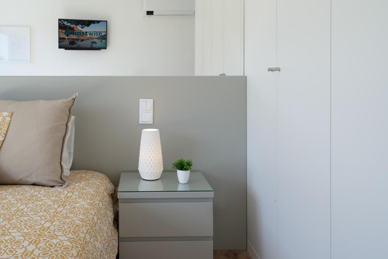 Host Wise - Bright & Contemporary Flat - Ace Location Apartment Порто Екстериор снимка