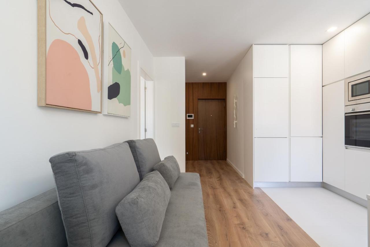 Host Wise - Bright & Contemporary Flat - Ace Location Apartment Порто Екстериор снимка
